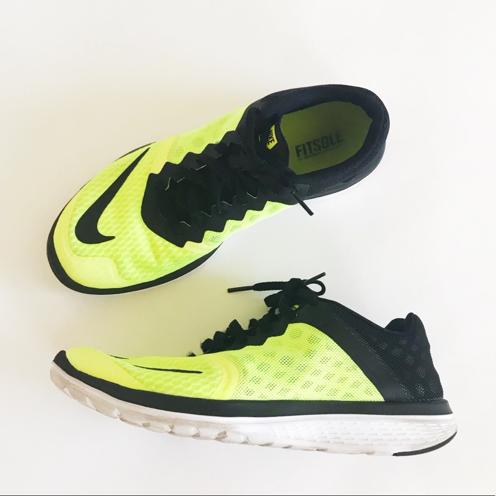 Men’s Nike shoes - Picture 3 of 5